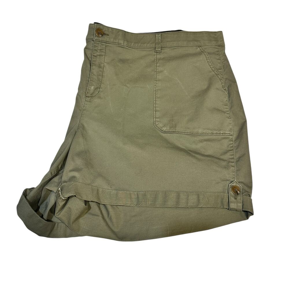 Lane Bryant Shorts Size 28 green